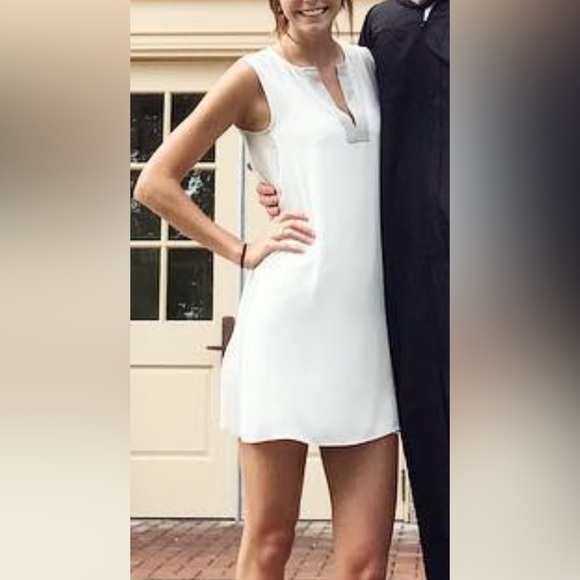 BCBG Ivory and Gray Shift Dress - Picture 2 of 4